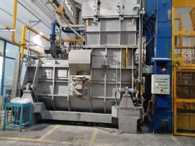 告别“勺舀瓢泼”:浙江永康五金压铸厂,QDW倾转炉如何让铝液转运效率翻番、工伤归零?