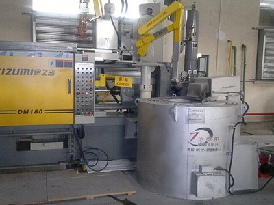 老刘说炉子|燃气式坩埚炉,烧气、烧油都行,炉衬寿命是砖砌炉两倍,小厂起步、多牌号生产就选它